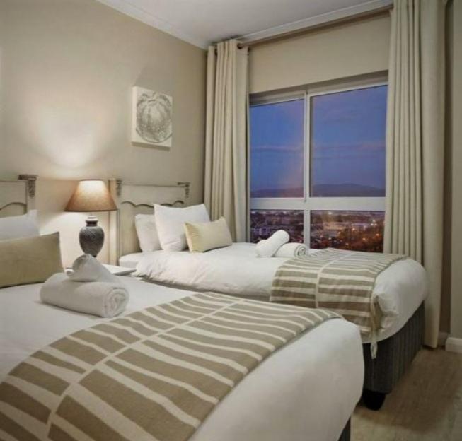 Blouberg,1106 Portico,cape Town * Cape Town
